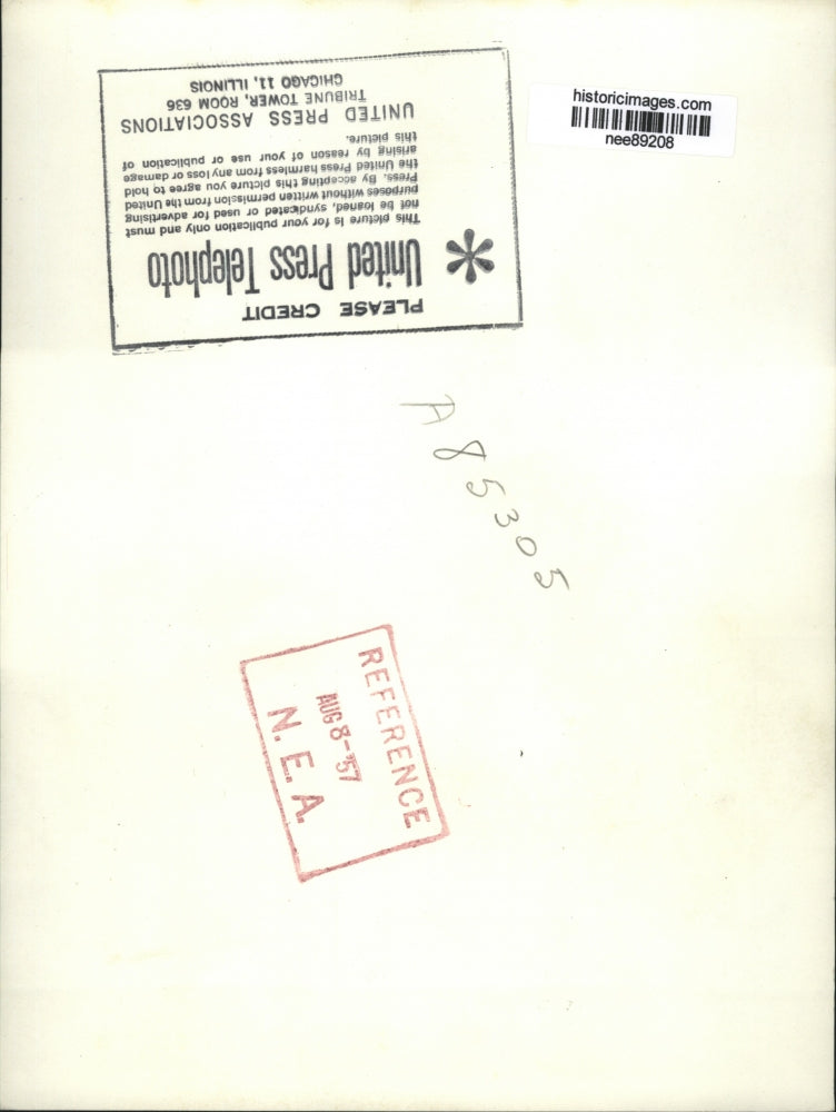 1957 Press Photo NJ Governor & Mrs Robert Meyner at Hyannisport Massachusets