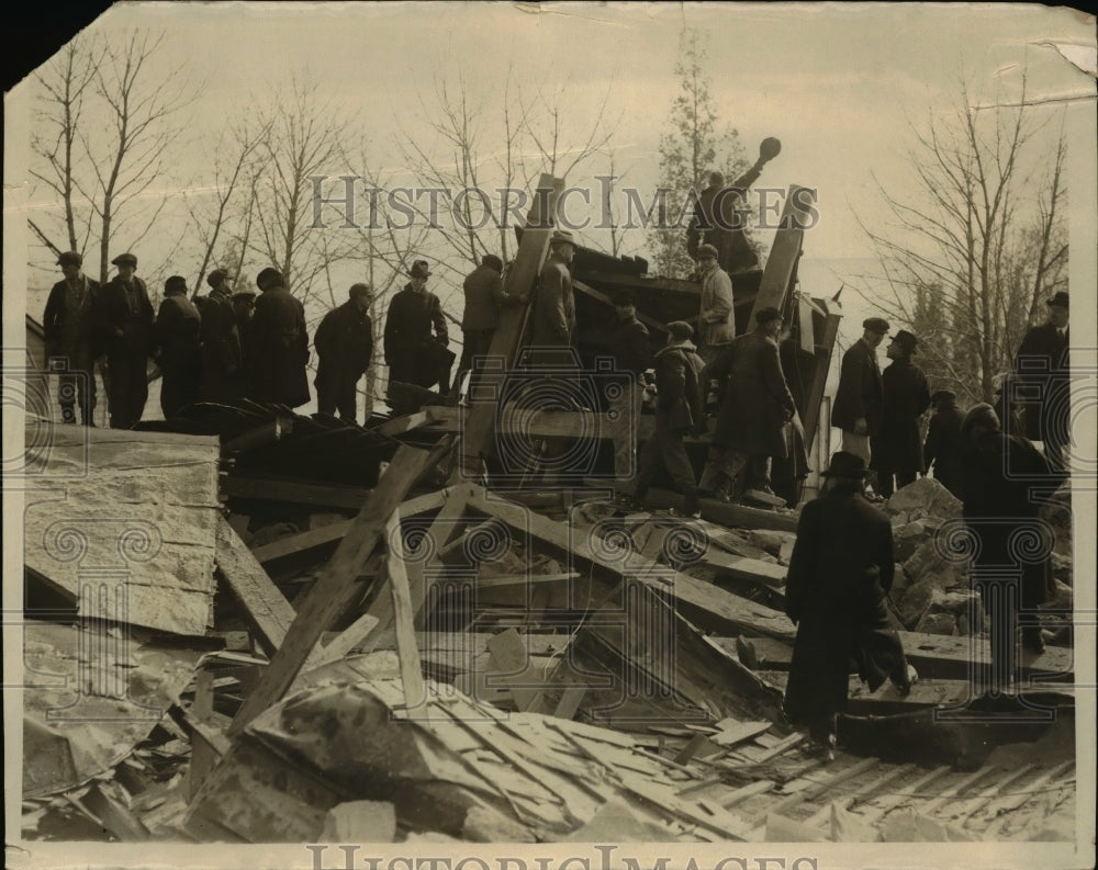 1923 Press Photo Old Pennsylvania Church removed by dynamite - nee89283