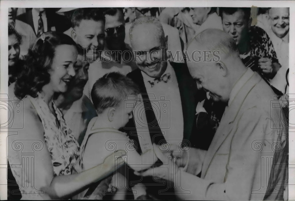1952 Press Photo Presidential candidate Eisenhower on campaign trail