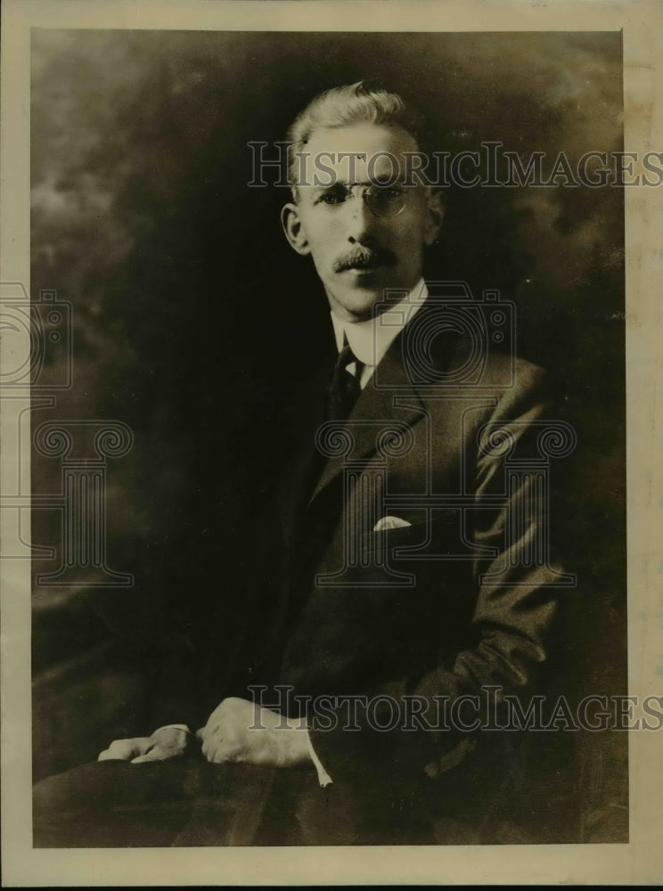 1925 Press Photo James Myles Flynn well know fisherman, know as the angling Art