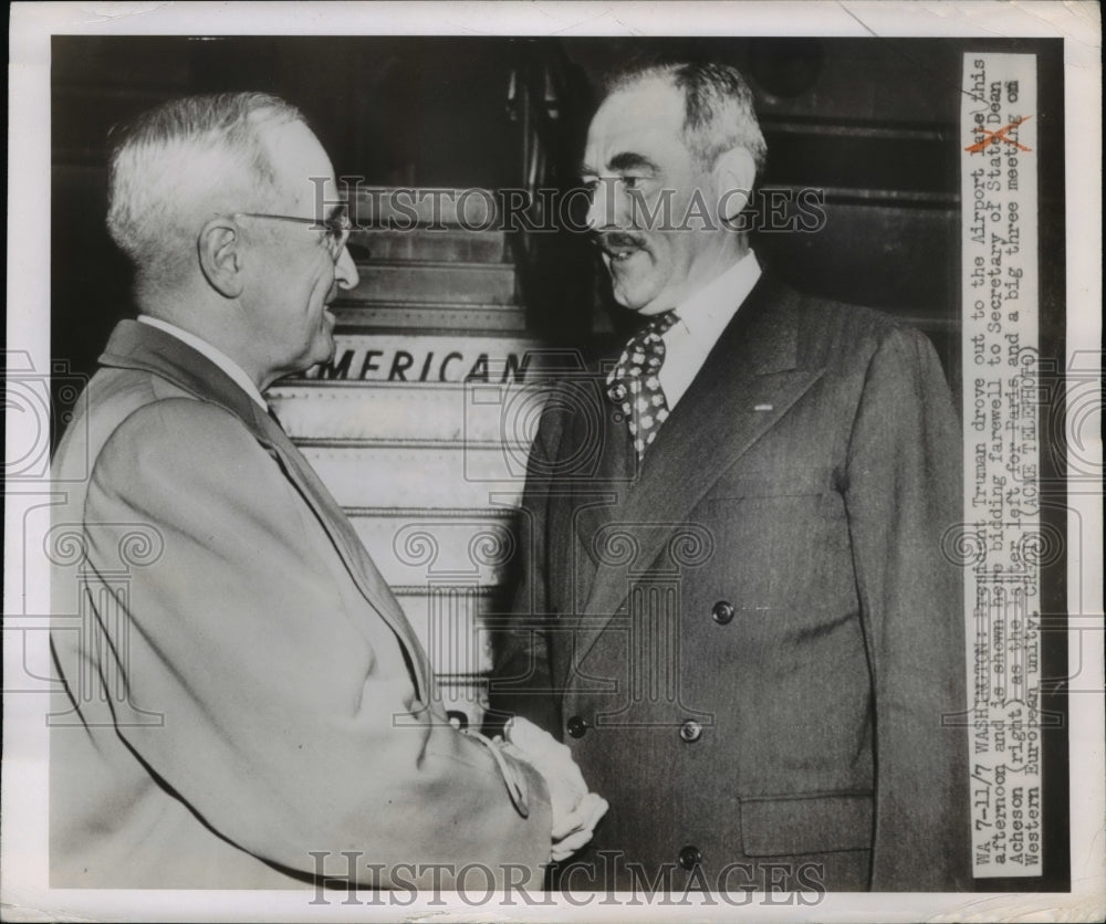 1949 Press Photo Pres.Harry Truman biding farewell to Sec.of State Dean Acheson