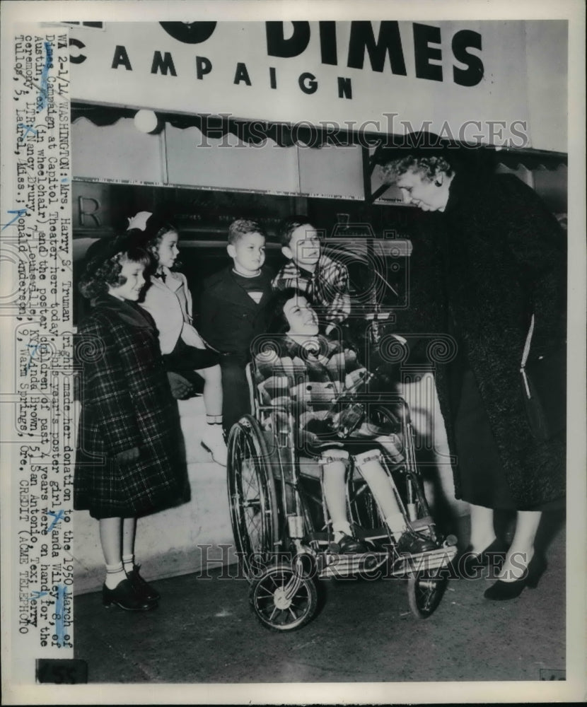 1950 Press Photo Mrs Harry Truman made her donation to 1950 March of Dimes