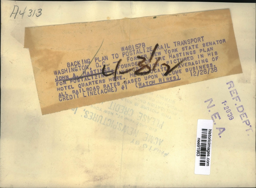 1939 Press Photo John Hastings On His Hotel Suit - nee91983