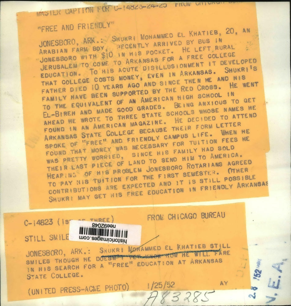 1952 Press Photo Shukri Mohammed El Khatieb searches for free education