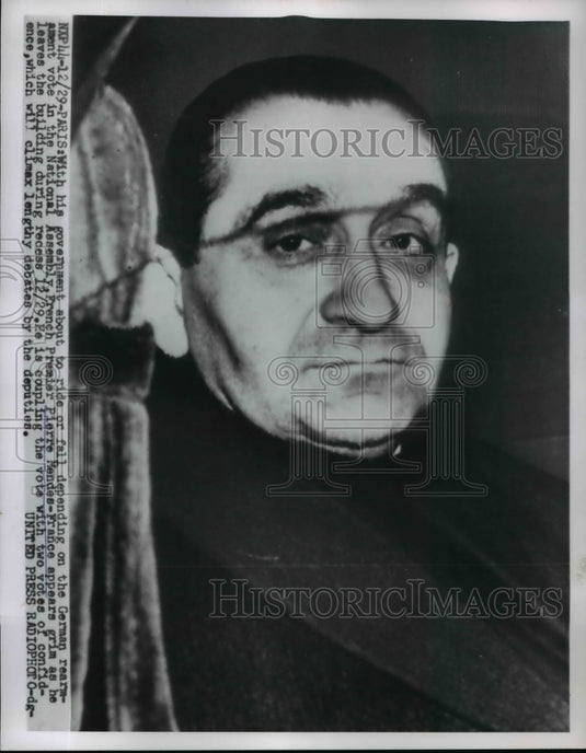 1956 Press Photo Premier Pierre Mendes-France As He Leaves The Building