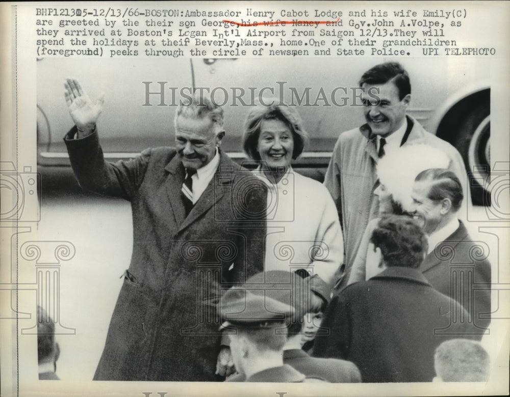1966 Press Photo Ambassador Henry Cabot Lodge and wife and Son George and Wife