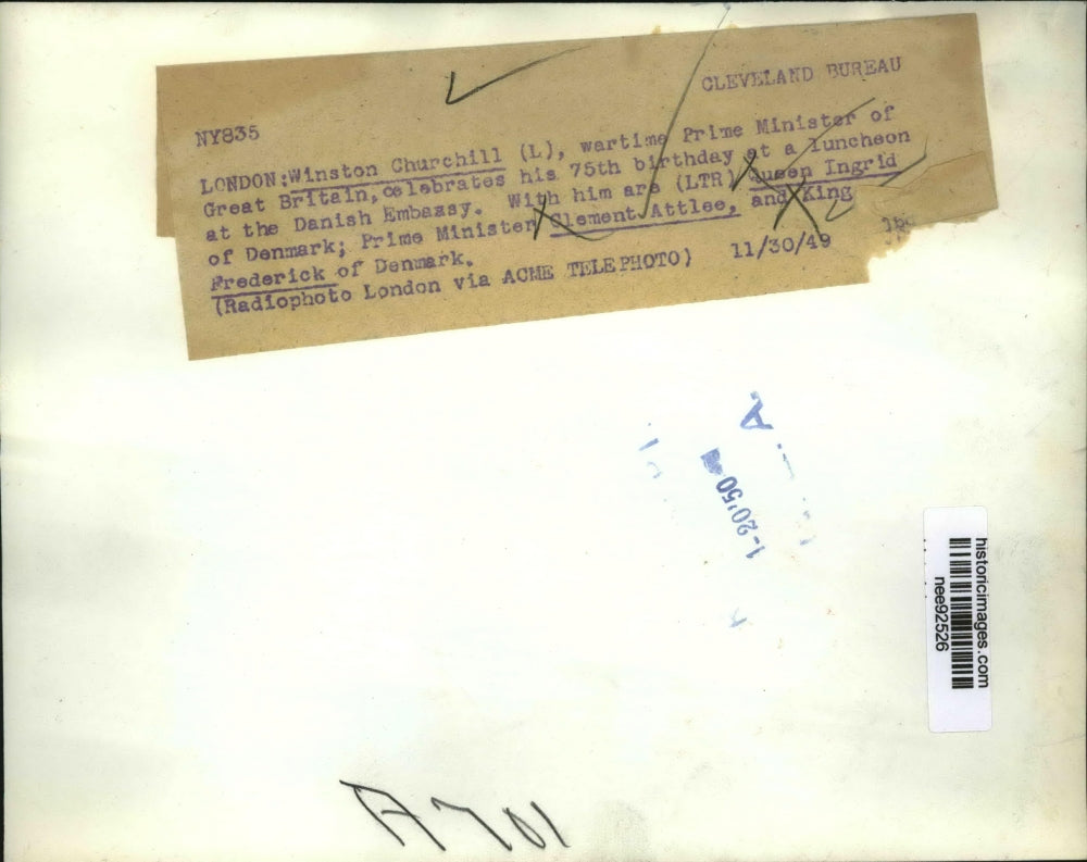 1949 Press Photo Sir Winston Churchill celebrated his 75th Birthday - nee92526