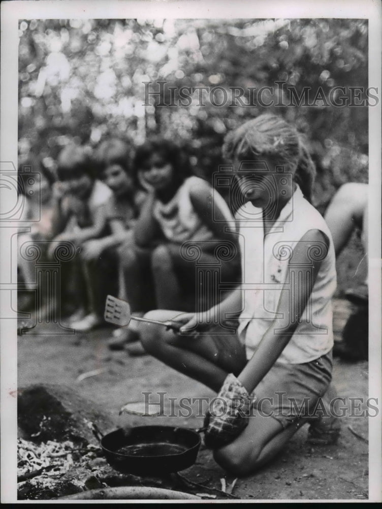 1954 Press Photo Children at North Royalton Recreation Department - nee93111