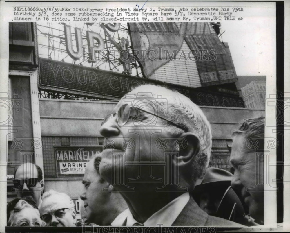 1959 Press Photo Former President Harry Truman visits Times Square - nee93312