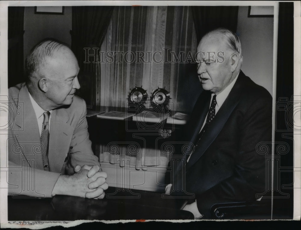1953 Press Photo President Dwight Eisenhower and Herbert Hoover - nee93430