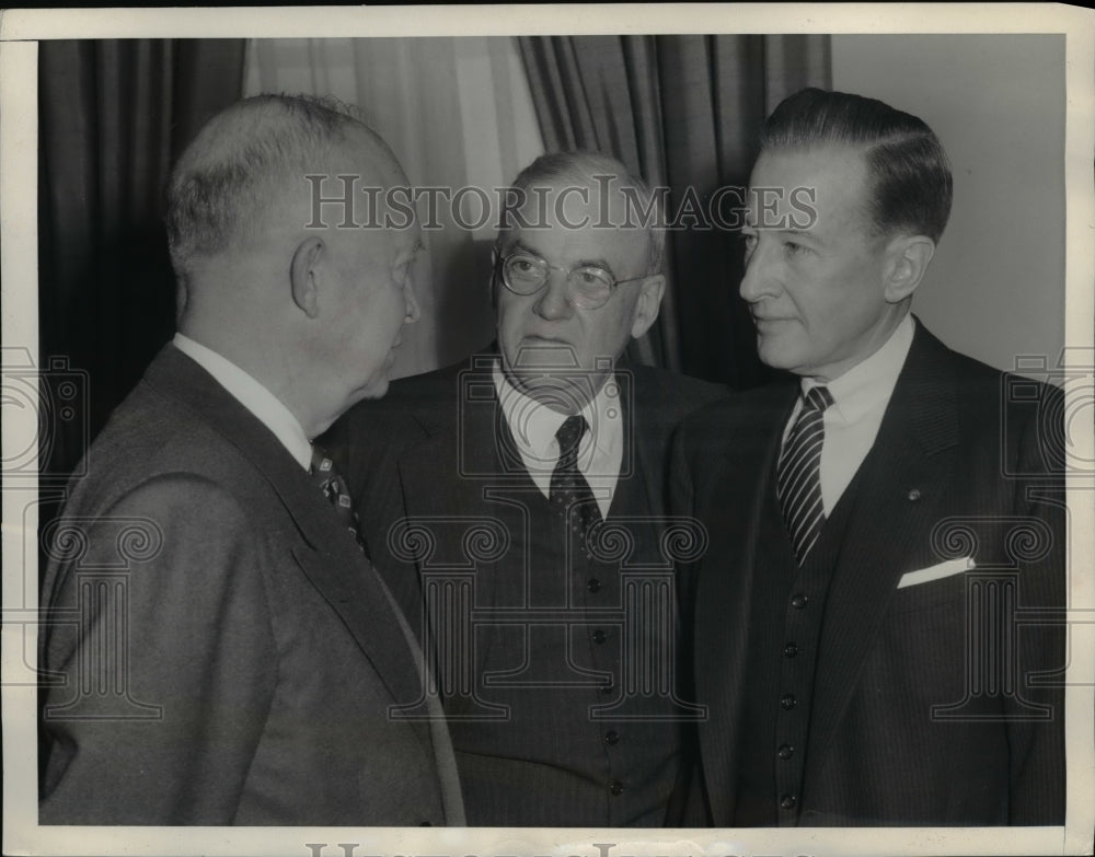 1953 Press Photo Pres. Eisenhower, John Foster Dulles and Eric Johnson