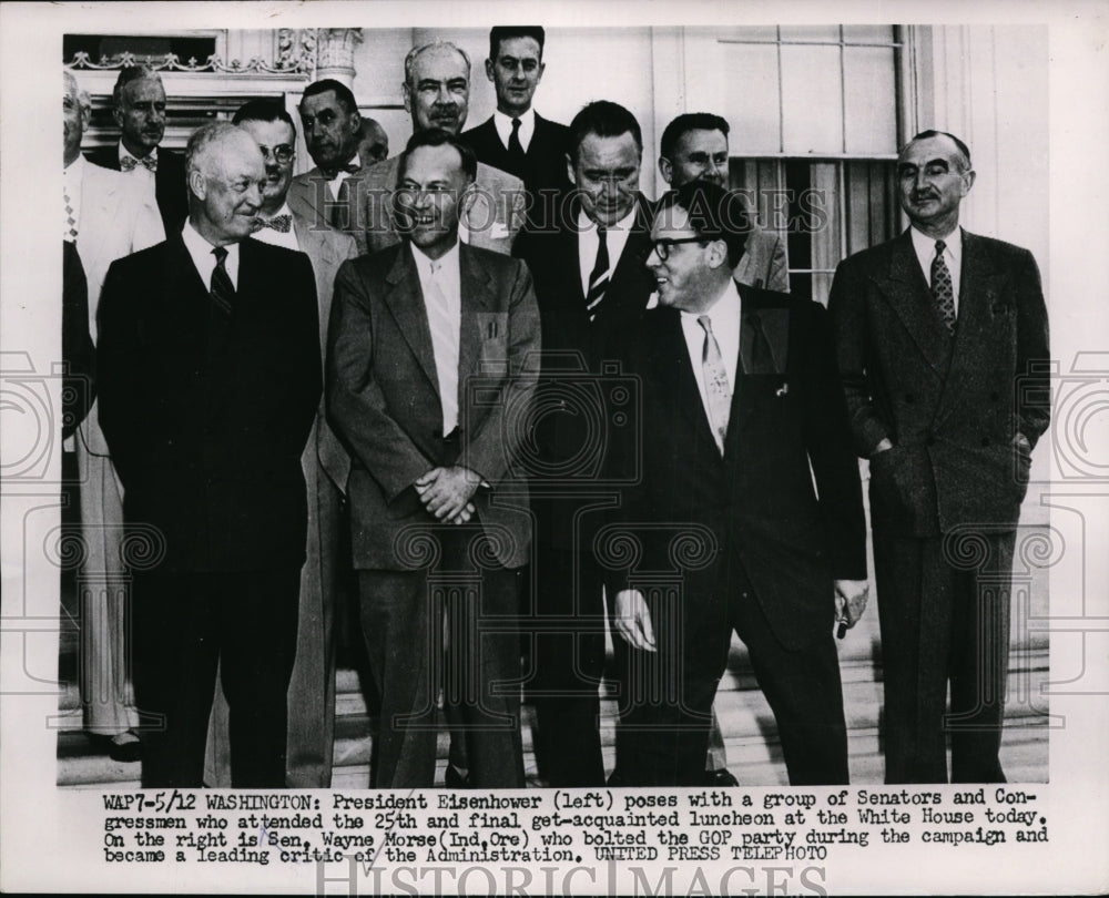 1953 Press Photo President Eisenhower Poses With The Senators And Congressmen