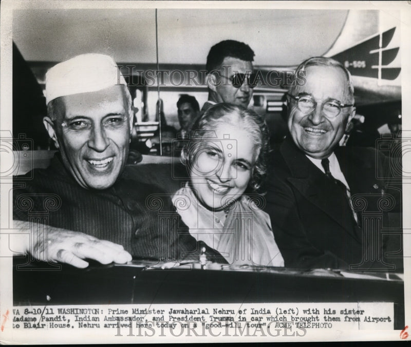 Load image into Gallery viewer, 1949 Press Photo Pres.Harry Truman with Prime Minister Jawaharlal Nehru of India
