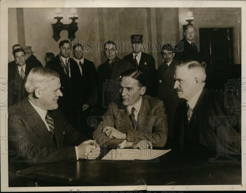 Load image into Gallery viewer, 1930 Press Photo Senate Teapot Dome Investigation In Chicago - nee94434
