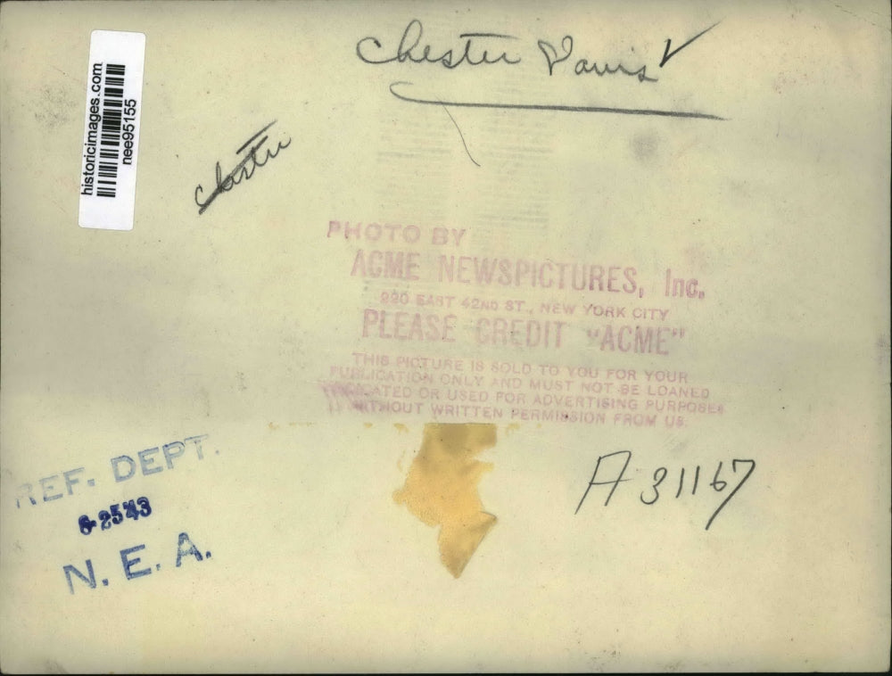 1943 Press Photo Chester Vauis - nee95155