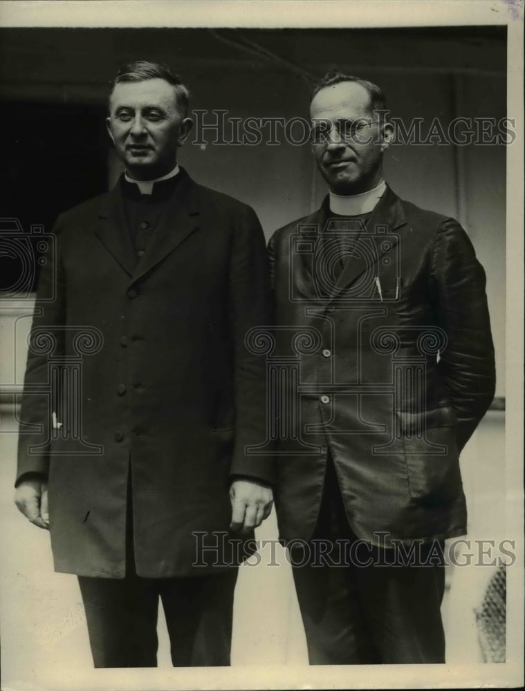 1923 Press Photo Priest Sail To Belgium For Church Election - nee95209