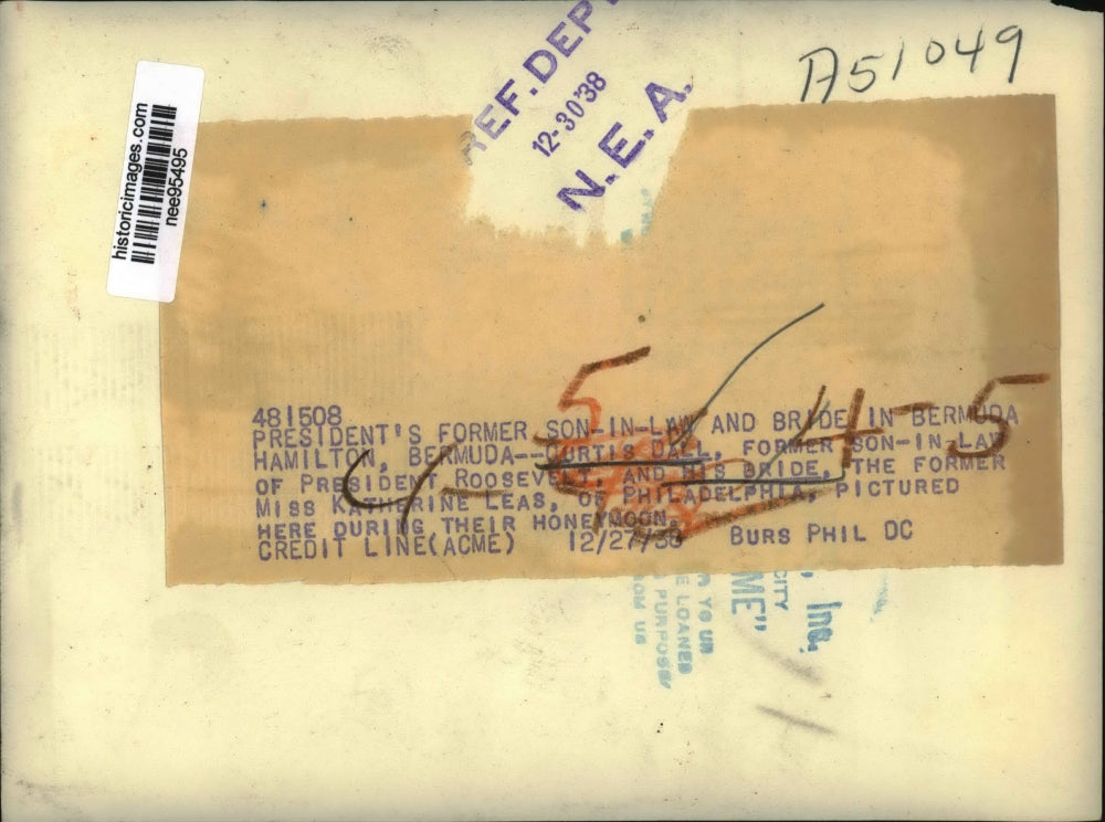 1938 Press Photo Curtis Dall son in law of Pres.Roosevelt and bride in Bermuda