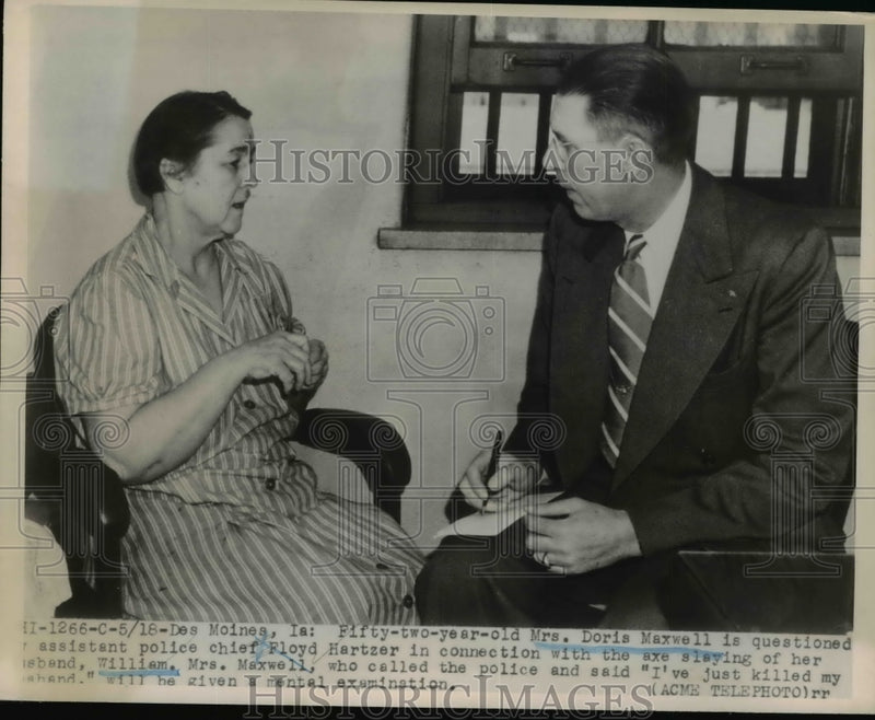 Load image into Gallery viewer, 1930 Press Photo Mrs.Doris Maxwell questioned in axe slaying of her husband
