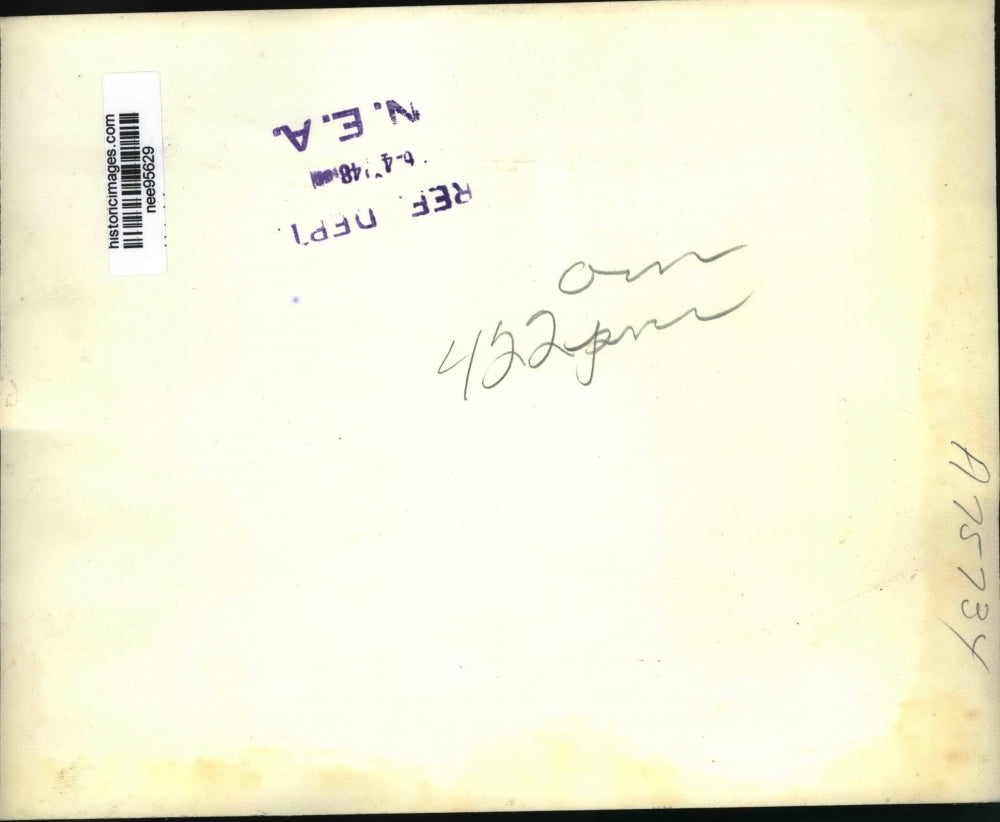 1930 Press Photo Mrs.Doris Maxwell questioned in axe slaying of her husband