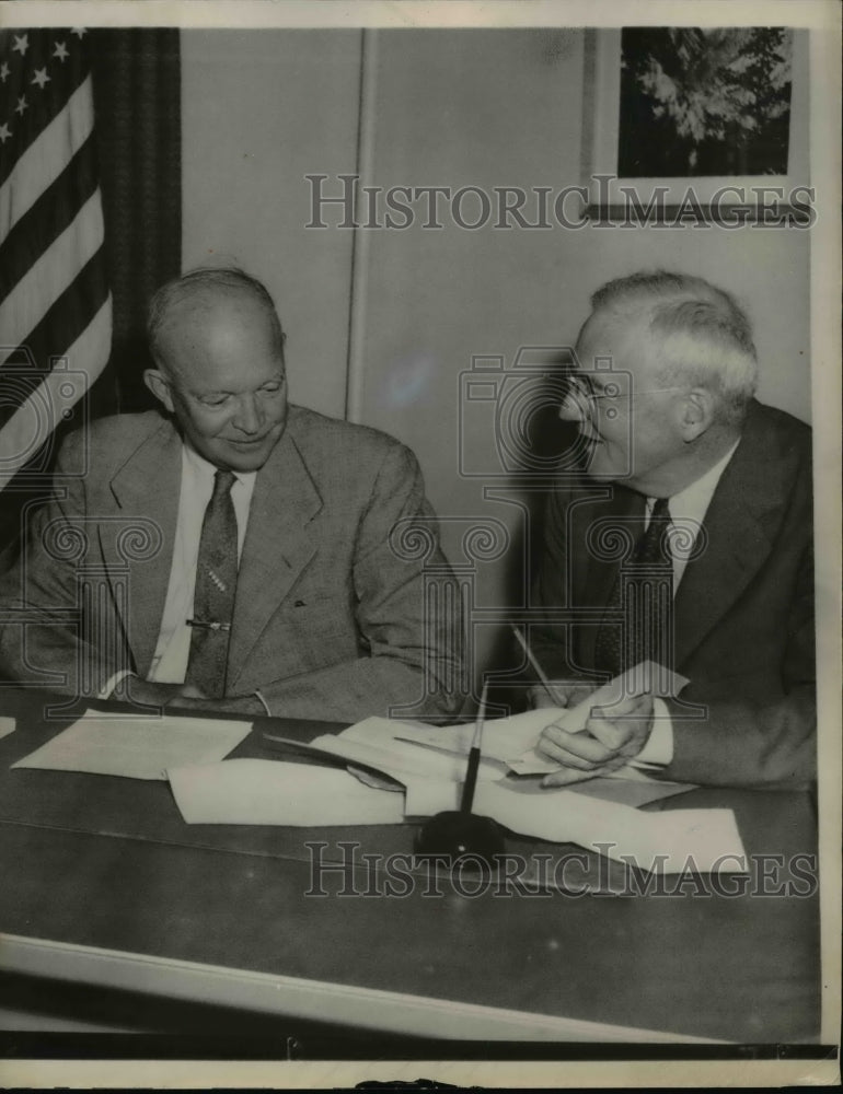 Load image into Gallery viewer, 1953 Press Photo Pres.Dwight Eisenhower and and Sec .of State John Foster Dulles
