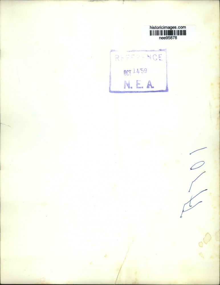 1959 Press Photo Sir Winston Churchill Acknowledges The Cheers Of Constituents