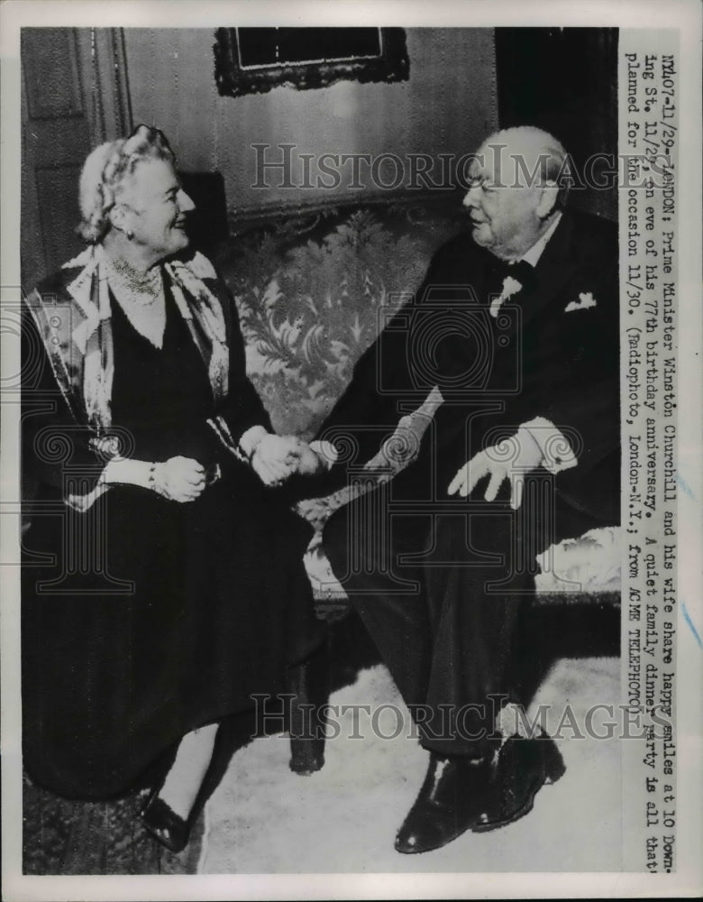 1951 Press Photo Prime Minister Winston Churchill and wife at 10 Downing Street- Historic Images