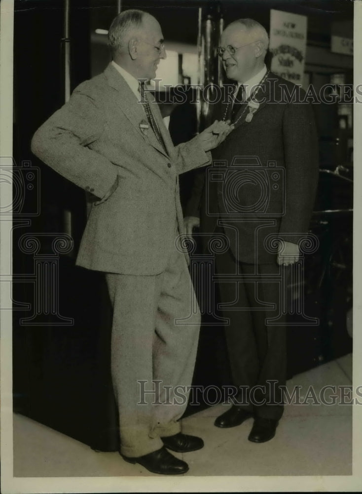 1933 Press Photo Dr. Byron Jackson And Dr. Henry At The Congress If Radiology