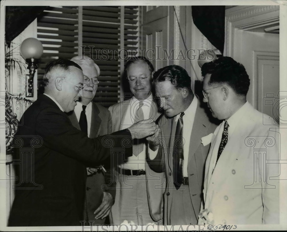 1939 Press Photo Republicans honoring Hill Blackett, new committeeman from IL