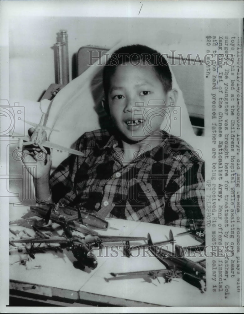 1961 Press Photo Tang Te-wha of Formosa undergo open heart surgery - nee96419