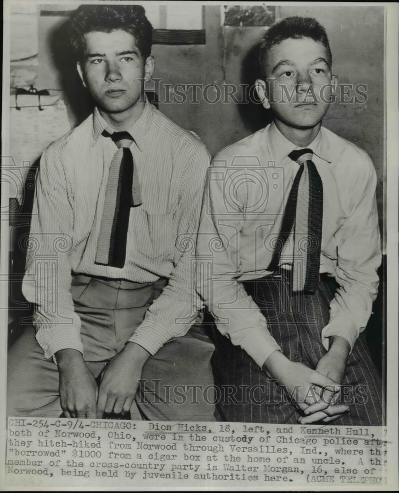 1961 Press Photo Dion Hicks And Kenneth Hull In The Custody Of Chicago Police