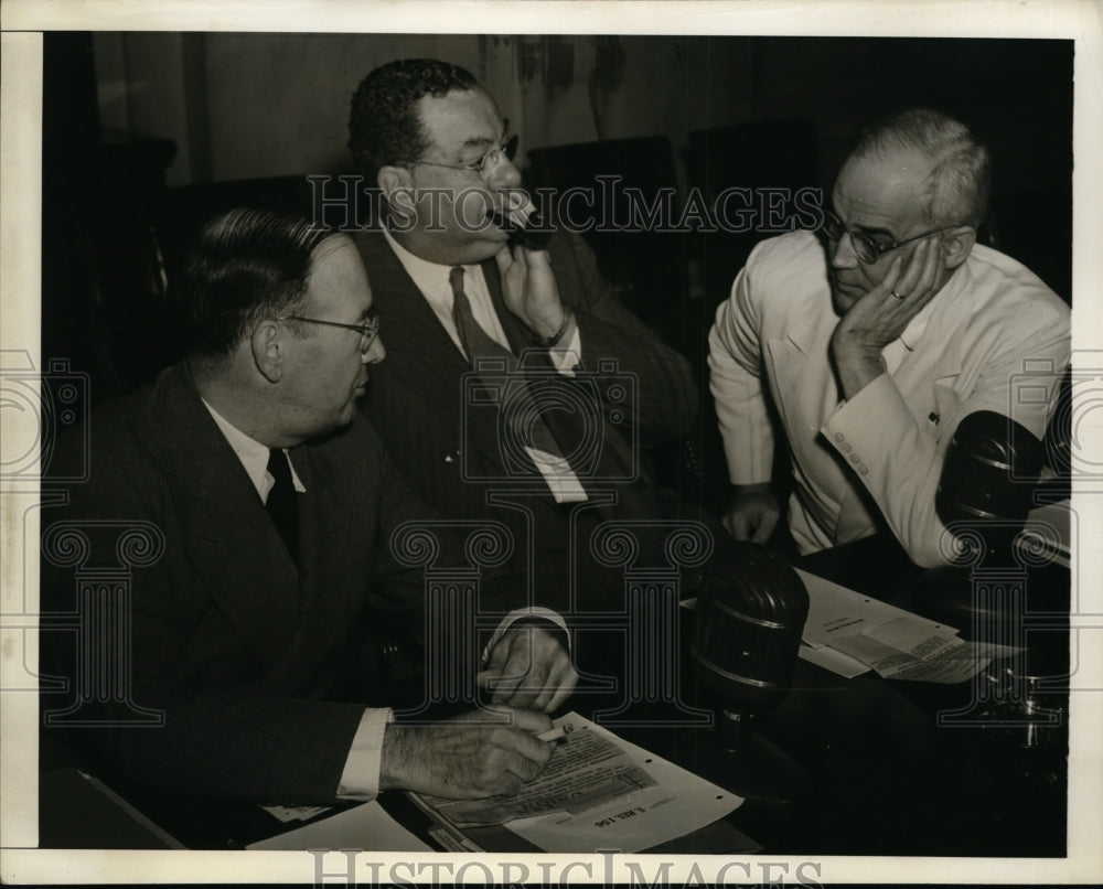 1941 Press Photo Senate Subcommittee investigating shortage of Oil and Gasoline