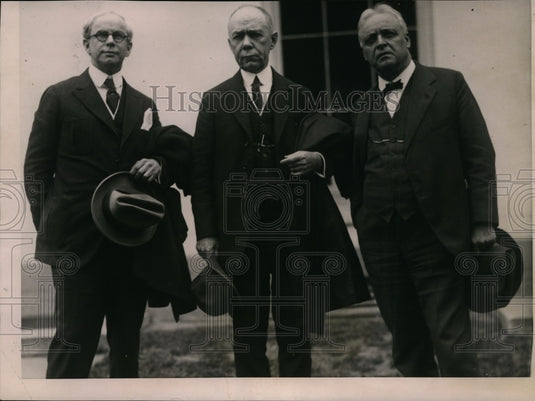 1922 Press Photo E.I Lewis, Charles McCord, And John Esch Visit The President