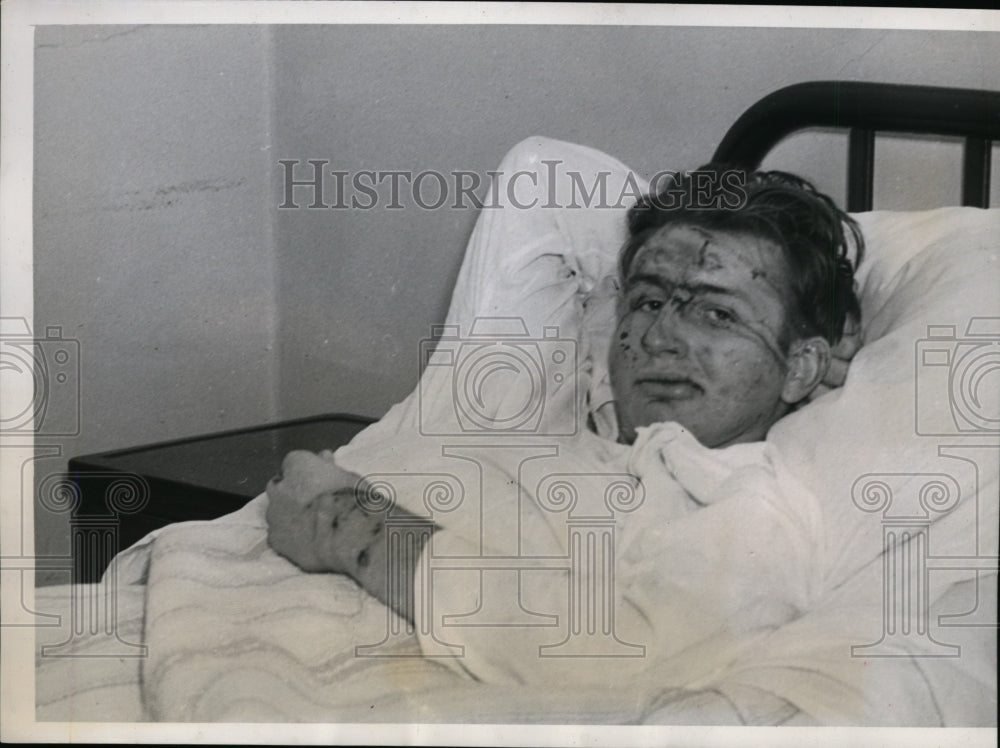 1959 Press Photo Emil Hampel,fly a rented plane crash after Air Raid on Chicago