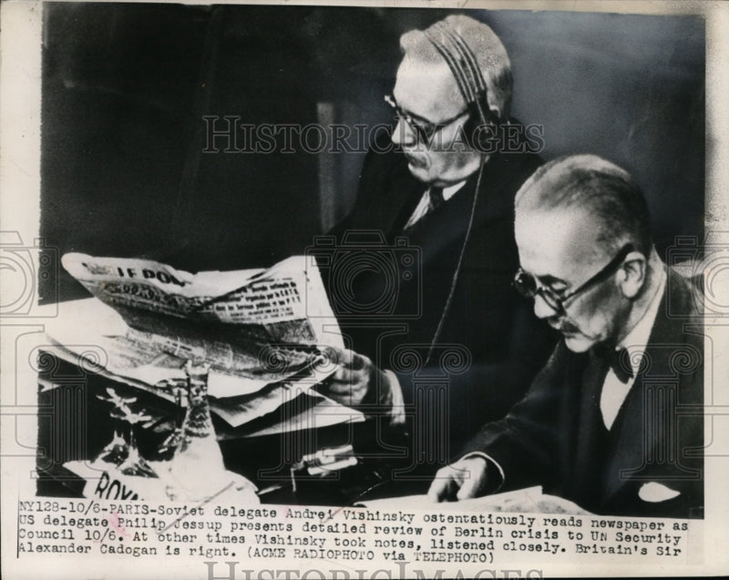 Load image into Gallery viewer, 1949 Press Photo Andrei Vishinsky of Soviet and Philip Jessup of U.S Delegate
