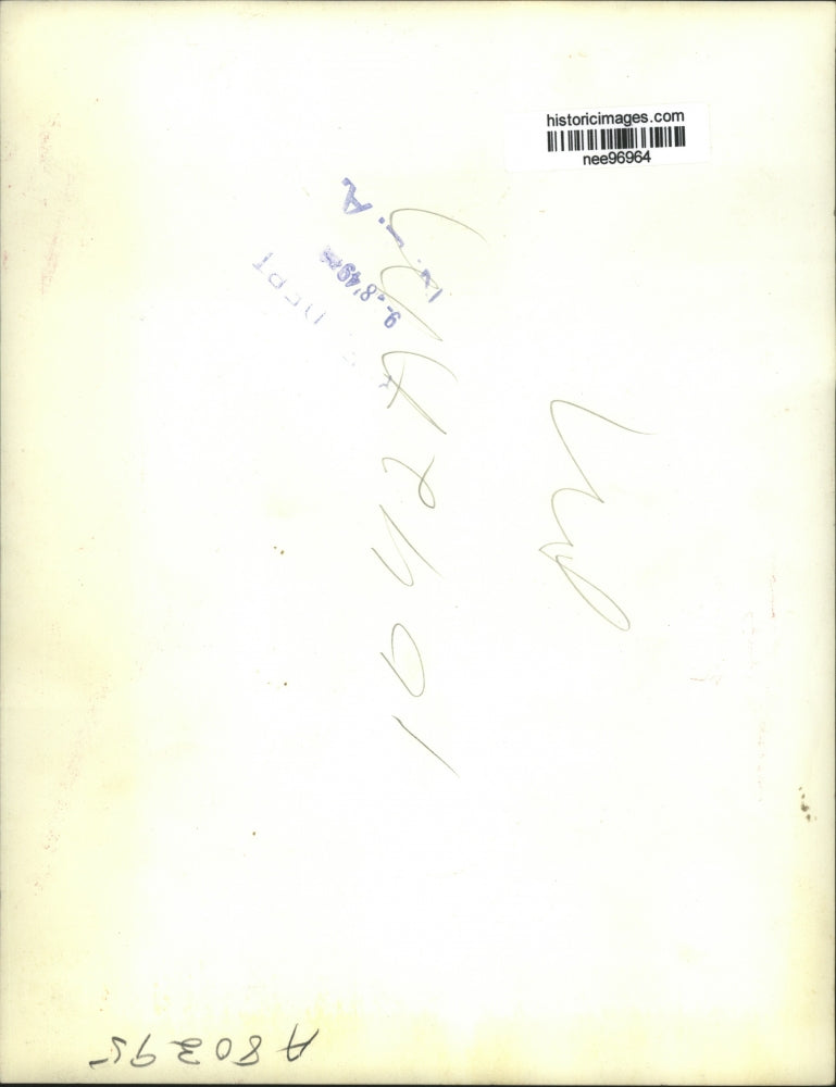 1945 Press Photo Mrs.Lucille Ivey comforts her son hit by lighting in their homr