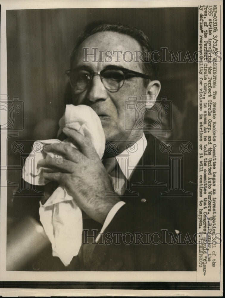 1958 Press Photo W.B.Prosser,Pres. of the Perfect Circle Corporation