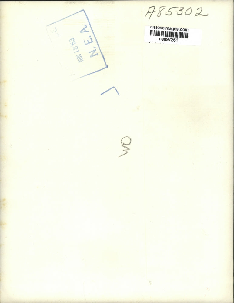 1953 Press Photo Mrs.Dora Gilmore led away from the scene where son drowned