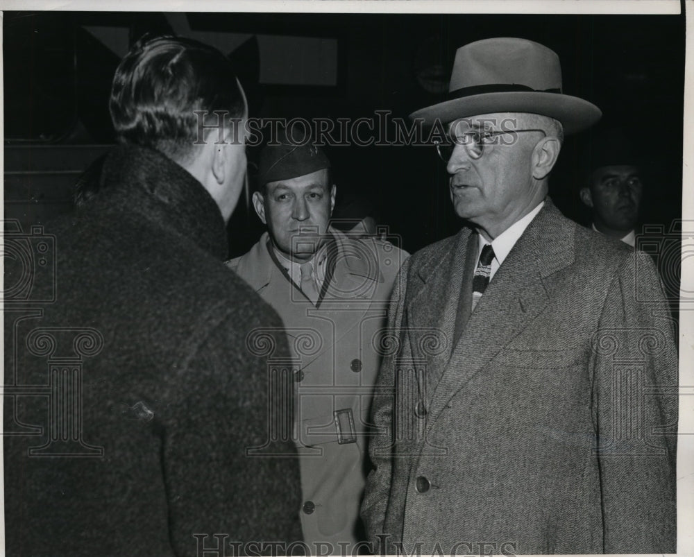 1946 Press Photo Pres. Harry S.Truman made surprise visit to Grandview Missouri