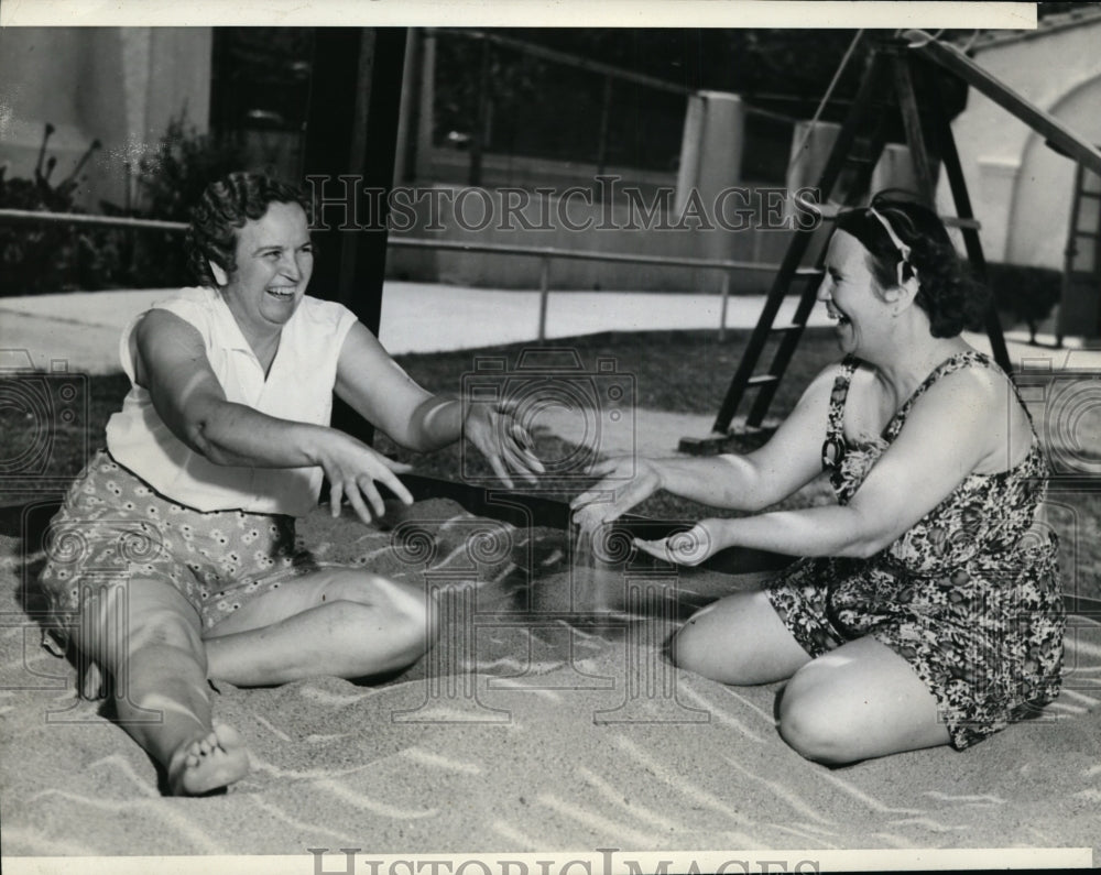 1938 Press Photo Mothers take a day off and Play in Los Angeles Calif.Playground