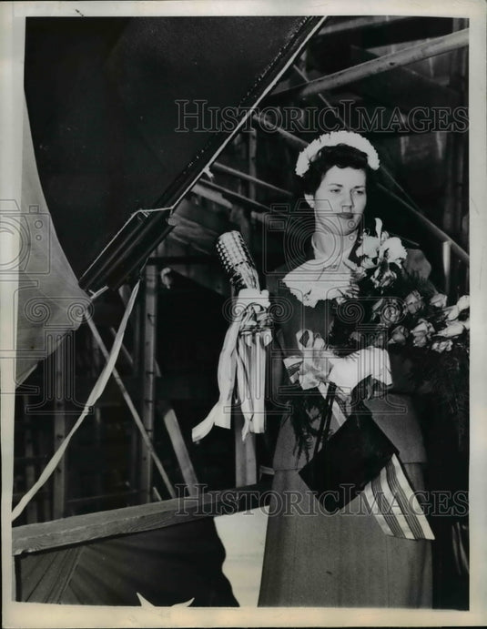 1944 Press Photo Florence Beverly King launched Submarine Blenny in North Yard