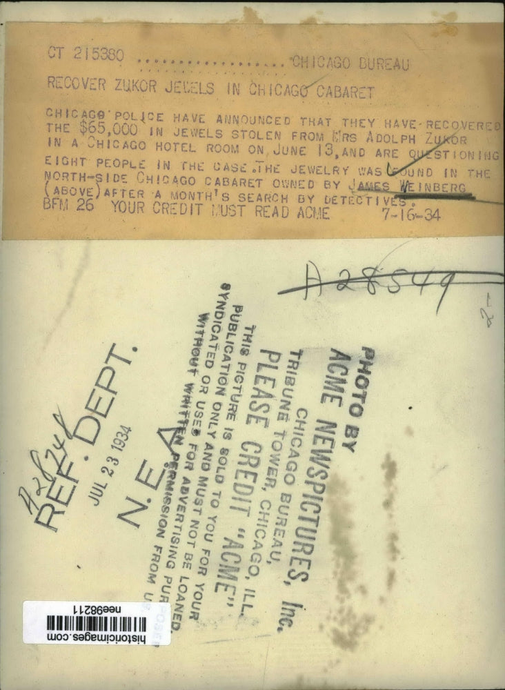 Load image into Gallery viewer, 1934 Press Photo Stolen jewels from Mrs. Zuhor found in James Wienberd Cabaret
