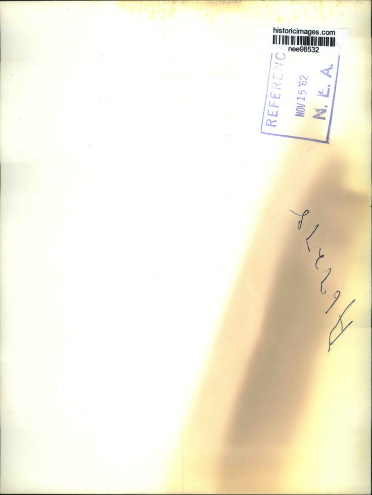 1962 Press Photo Dwight Eisenhower drop his vote at Barlow Fire Hall