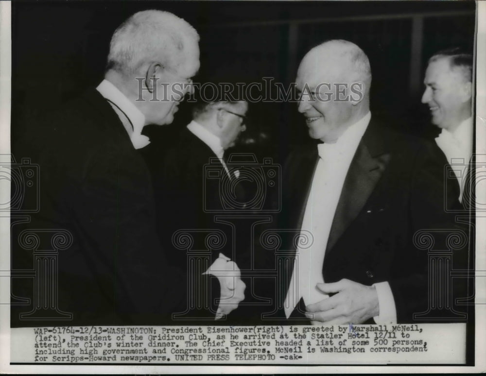 1954 Press Photo Pres. Eisenhower greeted by Marshall McNeil of Gridiron Club