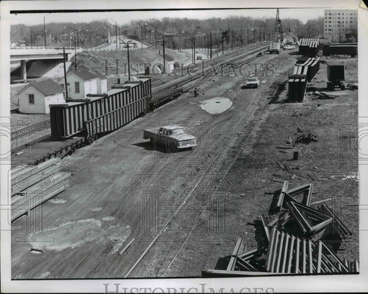 Undated Press Photo Northwest Freeway Equipment along Norfolk & Wetern Tracks- Historic Images