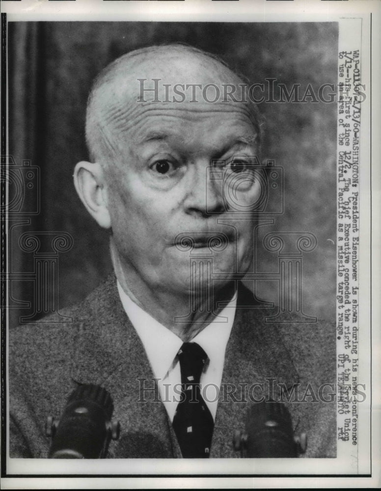 1950 Press Photo Pres.Dwight Eisenhower shown during a news conference