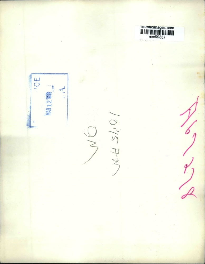 1953 Press Photo Dwight Eisenhower Files Past Reporters Old State Dept Building