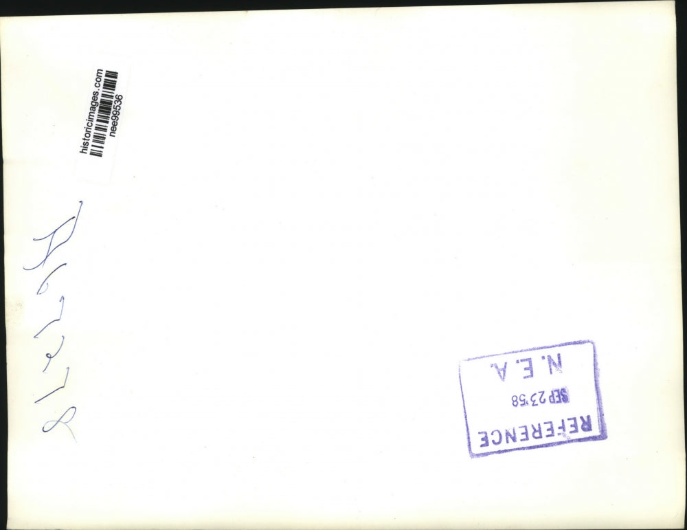 1958 Press Photo Pres.Dwight Eisenhower greets to 26 Foreign Officers