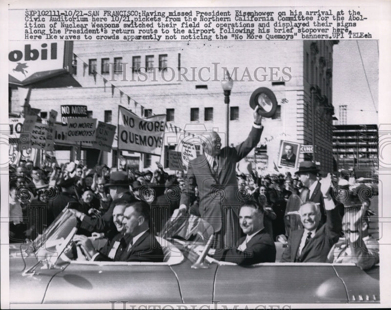 Load image into Gallery viewer, 1958 Press Photo Pres.Dwight Eisenhower on his arrival at Civic Auditorium
