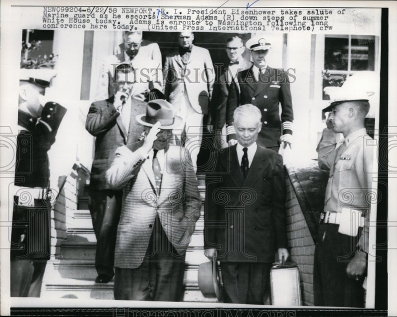 Load image into Gallery viewer, 1958 Press Photo Pres.Dwight Eisenhower takes salute of Marine Guards
