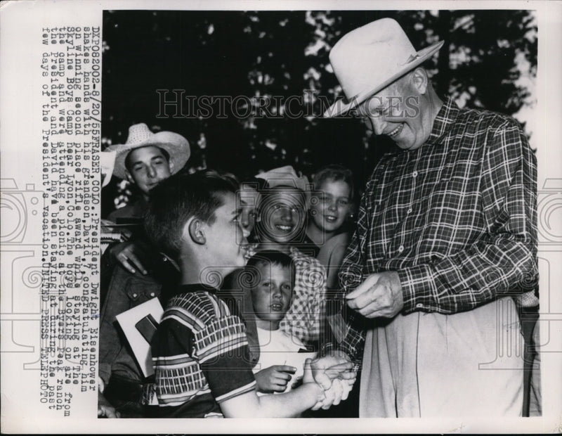 Load image into Gallery viewer, 1955 Press Photo President Dwight D. Eisenhower &amp; Grandson David at Boys Camp
